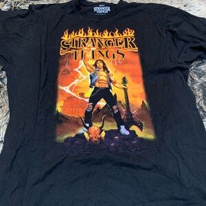 Stranger Things Netflix Metal Eddie Munson FIERY rocking out graphic t-shirt  XL
